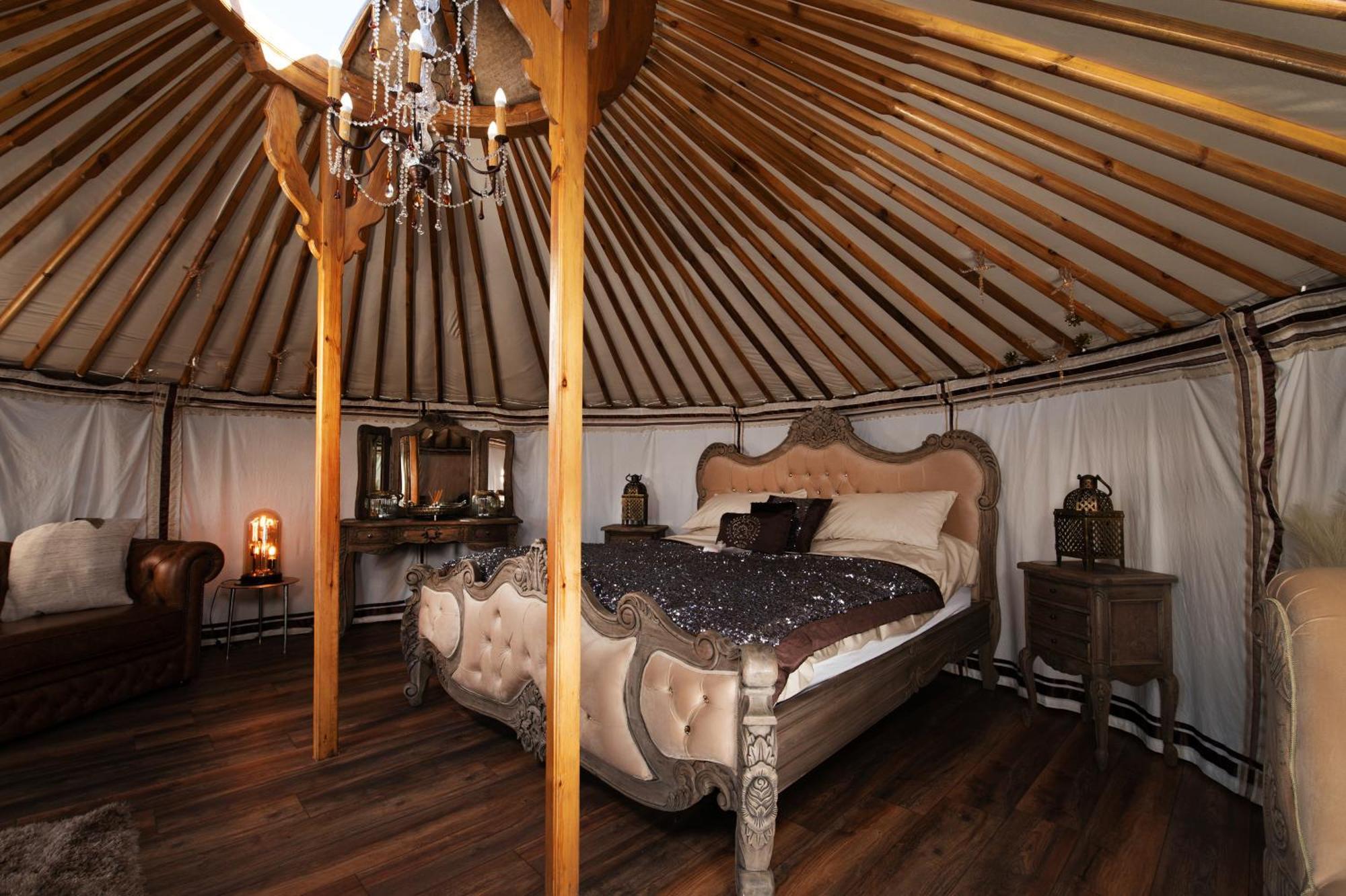 Lincoln Yurts Hotel Exterior foto