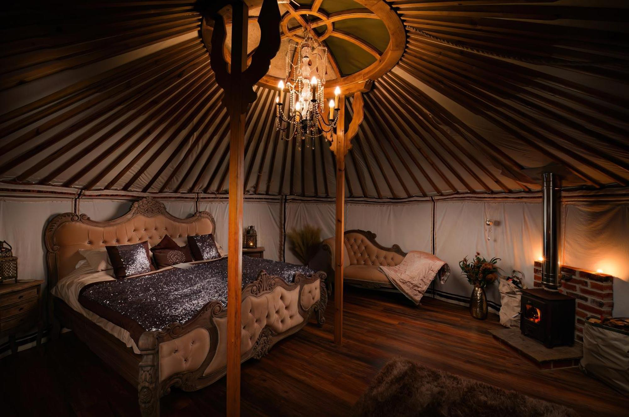 Lincoln Yurts Hotel Exterior foto