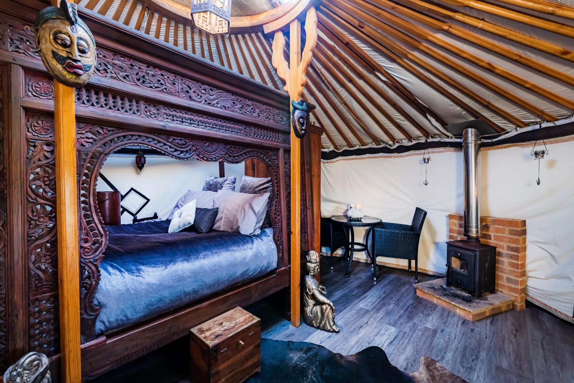 Lincoln Yurts Hotel Exterior foto